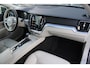 Volvo V60 T5 Automaat Momentum | Verw. Voorstoelen | PDC V+A | El. Trekhaak | AppleCarplay | 19" LMV