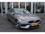 Volvo V60 T5 Automaat Momentum | Verw. Voorstoelen | PDC V+A | El. Trekhaak | AppleCarplay | 19" LMV