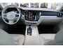 Volvo V60 T5 Automaat Momentum | Verw. Voorstoelen | PDC V+A | El. Trekhaak | AppleCarplay | 19" LMV