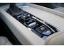 Volvo V60 T5 Automaat Momentum | Verw. Voorstoelen | PDC V+A | El. Trekhaak | AppleCarplay | 19" LMV