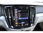 Volvo V60 T5 Automaat Momentum | Verw. Voorstoelen | PDC V+A | El. Trekhaak | AppleCarplay | 19" LMV