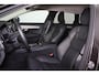 Volvo V90 T6 Recharge AWD Plus Dark - LONG RANGE - IntelliSafe Assist & Surround - 360º Camera - Harman/Kardon audio - Adaptieve LED koplampen - Verwarmde voorstoelen, stuur & achterbank - Parkeersensoren voor & achter - Elektr. bedienb. voorstoelen met geheugen - Extra getint glas - Elektr. inklapbare trekhaak - 19' LMV