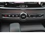 Volvo V90 T6 Recharge AWD Plus Dark - LONG RANGE - IntelliSafe Assist & Surround - 360º Camera - Harman/Kardon audio - Adaptieve LED koplampen - Verwarmde voorstoelen, stuur & achterbank - Parkeersensoren voor & achter - Elektr. bedienb. voorstoelen met geheugen - Extra getint glas - Elektr. inklapbare trekhaak - 19' LMV