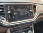 Volkswagen T-Roc 1.5 TSI 150pk DSG Style Team Navigatie Apple Carplay/Android Auto Camera Adaptive Cruise Control Elektrische achterklep Stoel-en stuurverwarming Climate Control