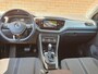 Volkswagen T-Roc 1.5 TSI 150pk DSG Style Team Navigatie Apple Carplay/Android Auto Camera Adaptive Cruise Control Elektrische achterklep Stoel-en stuurverwarming Climate Control