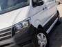 Volkswagen Crafter 35 2.0 TDI L4H3 (EURO 6, DUBBELE SCHUIFDEUREN, APPLE CARPLAY, CAMERA, AIRCO, ELEK RAMEN, 3 ZITPLAATSEN, BLUETOOTH, NIEUWE APK, NIEUWSTAAT)