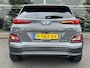 Hyundai Kona Electric EV Fashion 64 kWh | 3e Fase | SOH 98% | Warmte pomp | Climate Control | Navi || occasion