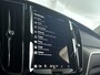 Volvo XC60 T6 Plug-in hybrid AWD Plus Dark | Panoramadak | 360° camera | Stoel- en Stuurverwarming | Trekhaak