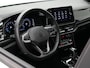 Volkswagen T-Roc 1.5 TSI 150 pk DSG R-Line | Panoramadak | IQ Light | Carplay | Parkeersensoren voor/achter | Adaptive Cruise