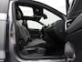 Volkswagen T-Roc 1.5 TSI 150 pk DSG R-Line | Panoramadak | IQ Light | Carplay | Parkeersensoren voor/achter | Adaptive Cruise