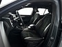 Volvo XC40 Recharge P8 AWD R-Design | Parkeercamera | Stoel- en Stuurverwarming | Navigatie