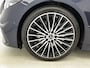 Mercedes-Benz C-klasse 180 AMG Line Multispaaks lichtmetalen velgen 19 inch. Navigatie | parking support met camera achter | Inclusief 24 maanden MB Certified garantie voor Europa.