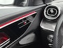 Mercedes-Benz C-klasse 180 AMG Line Multispaaks lichtmetalen velgen 19 inch. Navigatie | parking support met camera achter | Inclusief 24 maanden MB Certified garantie voor Europa.