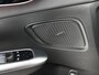 Mercedes-Benz C-klasse 180 AMG Line Multispaaks lichtmetalen velgen 19 inch. Navigatie | parking support met camera achter | Inclusief 24 maanden MB Certified garantie voor Europa.