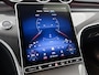 Mercedes-Benz C-klasse 180 AMG Line Multispaaks lichtmetalen velgen 19 inch. Navigatie | parking support met camera achter | Inclusief 24 maanden MB Certified garantie voor Europa.