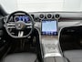 Mercedes-Benz C-klasse 180 AMG Line Multispaaks lichtmetalen velgen 19 inch. Navigatie | parking support met camera achter | Inclusief 24 maanden MB Certified garantie voor Europa.