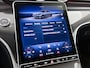 Mercedes-Benz C-klasse 180 AMG Line Multispaaks lichtmetalen velgen 19 inch. Navigatie | parking support met camera achter | Inclusief 24 maanden MB Certified garantie voor Europa.