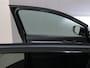 Volkswagen Golf 1.5 eTSI 50 Jahre Edition 150 pk Automaat (DSG) | Navigatie | Panoramadak | Parkeersensoren | Achteruitrijcamera | Matrix LED koplampen | Stoelverwarming |