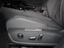 Volkswagen Golf 1.5 eTSI 50 Jahre Edition 150 pk Automaat (DSG) | Navigatie | Panoramadak | Parkeersensoren | Achteruitrijcamera | Matrix LED koplampen | Stoelverwarming |
