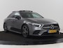 Mercedes-Benz A-klasse 180 AMG | Panoramadak | Matrix LED | Sfeerverlichting | Keyless | Camera | Carplay | Leder/Alcantara | Memory | Keyless | Widescreen |