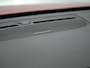 Volvo XC40 T4 Recharge R-Design Plug In Hybrid 211pk Dealer O.H PHEV | Trekhaak Af Fabriek | Panodak | Adaptive Cruise | Camera | Harman & Kardon | Alcantara Sportstoelen Vewarmd | Pilot Assist | Apple Carplay | Spotify | Stuurverwarming | Navigatie |