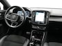Volvo XC40 T4 Recharge R-Design Plug In Hybrid 211pk Dealer O.H PHEV | Trekhaak Af Fabriek | Panodak | Adaptive Cruise | Camera | Harman & Kardon | Alcantara Sportstoelen Vewarmd | Pilot Assist | Apple Carplay | Spotify | Stuurverwarming | Navigatie |