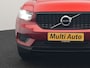 Volvo XC40 T4 Recharge R-Design Plug In Hybrid 211pk Dealer O.H PHEV | Trekhaak Af Fabriek | Panodak | Adaptive Cruise | Camera | Harman & Kardon | Alcantara Sportstoelen Vewarmd | Pilot Assist | Apple Carplay | Spotify | Stuurverwarming | Navigatie |