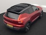 Volvo XC40 T4 Recharge R-Design Plug In Hybrid 211pk Dealer O.H PHEV | Trekhaak Af Fabriek | Panodak | Adaptive Cruise | Camera | Harman & Kardon | Alcantara Sportstoelen Vewarmd | Pilot Assist | Apple Carplay | Spotify | Stuurverwarming | Navigatie |