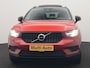 Volvo XC40 T4 Recharge R-Design Plug In Hybrid 211pk Dealer O.H PHEV | Trekhaak Af Fabriek | Panodak | Adaptive Cruise | Camera | Harman & Kardon | Alcantara Sportstoelen Vewarmd | Pilot Assist | Apple Carplay | Spotify | Stuurverwarming | Navigatie |