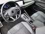 Volkswagen Golf 1.5 eTSI 150 pk DSG R-Line | Camera | LED | App Connect | Navigatie | Climatronic | ACC | Sfeerverlichting | 18'' LM |