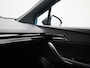MG 4 MG4 64 kWh 204Pk Luxury | Navigatie | Apple & Android Carplay | 360 Camera | Parkeersensoren Voor & Achter | Adaptieve Cruise Control | Keyless Entry | Climate Control | Privacy Glass | Elektrisch Bedienbare Bestuurdersstoel |
