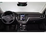 Volvo V60 T6 Recharge AWD Plus Dark - LONG RANGE - IntelliSafe Assist & Surround - 360º Camera - Harman/Kardon audio - Adaptieve LED koplampen - Verwarmde voorstoelen, stuur & achterbank - Parkeersensoren voor & achter - Elektr. bedienb. voorstoelen met geheugen - Extra getint glas - 19' LMV