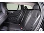 Volvo V60 T6 Recharge AWD Plus Dark - LONG RANGE - IntelliSafe Assist & Surround - 360º Camera - Harman/Kardon audio - Adaptieve LED koplampen - Verwarmde voorstoelen, stuur & achterbank - Parkeersensoren voor & achter - Elektr. bedienb. voorstoelen met geheugen - Extra getint glas - 19' LMV