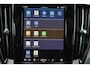 Volvo V60 T6 Recharge AWD Plus Dark - LONG RANGE - IntelliSafe Assist & Surround - 360º Camera - Harman/Kardon audio - Adaptieve LED koplampen - Verwarmde voorstoelen, stuur & achterbank - Parkeersensoren voor & achter - Elektr. bedienb. voorstoelen met geheugen - Extra getint glas - 19' LMV