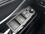 Toyota C-HR 2.0 Hybrid Dynamic | Navigatie | Stoelverwarming | Incl. 36 mnd Garantie |