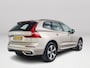 Volvo XC60 T6 Plug-in hybrid AWD Plus Dark | Panoramadak | 360° camera | Stoel- en Stuurverwarming | Trekhaak