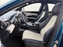 BYD Atto 3 60kWh Design SOH 96% Panoramadak Leder+Elektr.Verst. Warmtepomp Adaptieve Cruise 360°Camera Apple Carplay Android Auto Elektr.Achterklep Design Verkeersbord detectie WiFi DAB Led Rijstrooksensor Keyless Smartphone Entry Fabrieksgarantie tot 12-12-2030 /150.000km Garantie op de LFP Accu tot 12-12-2030/200.000km €44.000,- Nieuw!