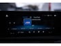 Mercedes-Benz A-klasse 180 Business Solution AMG NAP 1e eigen. led-verlichting v+a navi PDC v=a ambiente verlichting camera private-glas trekhaak wegklapbaar schakelflippers 18"LMV