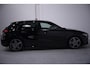 Mercedes-Benz A-klasse 180 Business Solution AMG NAP 1e eigen. led-verlichting v+a navi PDC v=a ambiente verlichting camera private-glas trekhaak wegklapbaar schakelflippers 18"LMV