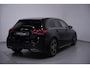 Mercedes-Benz A-klasse 180 Business Solution AMG NAP 1e eigen. led-verlichting v+a navi PDC v=a ambiente verlichting camera private-glas trekhaak wegklapbaar schakelflippers 18"LMV