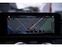 Mercedes-Benz A-klasse 180 Business Solution AMG NAP 1e eigen. led-verlichting v+a navi PDC v=a ambiente verlichting camera private-glas trekhaak wegklapbaar schakelflippers 18"LMV