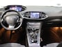 Peugeot 308 SW 1.2 130PK Blue Lease Allure | AppleCarPlay/AndroidAuto | 16"LMV | Navigatie | Cruise Control | Climate Control | Camera | Armsteun | Keyless | Privacy Glass | Isofix |
