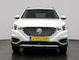 MG ZS MG EV Luxury 45 kWh | Panoramadak | Dealer Onderhouden | Leder | All Season Banden | Privacy Glass