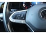 Volkswagen Golf 1.5 TSI 110pk Life | Apple Carplay/Android Auto | Adaptieve Cruise | Parkeersensoren Voor + Achter