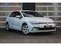 Volkswagen Golf 1.5 TSI 110pk Life | Apple Carplay/Android Auto | Adaptieve Cruise | Parkeersensoren Voor + Achter
