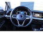 Volkswagen Golf 1.5 TSI 110pk Life | Apple Carplay/Android Auto | Adaptieve Cruise | Parkeersensoren Voor + Achter