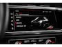 Audi Q3 45 TFSI e Business Edition Panoramadak | Zwenkbare trekhaak | Apple Carplay/Android Auto|telefoonintegratie premium | Connected services | Cruise control