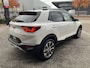 Kia Stonic 1.0 T-GDi ExecutiveLine // LED // KEYLESS // DODEHOEK // CAMERA+SENSOREN // NAVI+CARPLAY // STUUR+STOELVERWARMING //