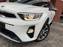 Kia Stonic 1.0 T-GDi ExecutiveLine // LED // KEYLESS // DODEHOEK // CAMERA+SENSOREN // NAVI+CARPLAY // STUUR+STOELVERWARMING //