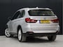 BMW X5 xDrive40e High Executive [MEMORY SEATS, HARMAN/KARDON, CAMERA, HEAD-UP, ADAPTIVE LED, VOL LEDER, STOELVERWARMING V+A, BLUETOOTH, CLIMATE, NIEUWSTAAT]